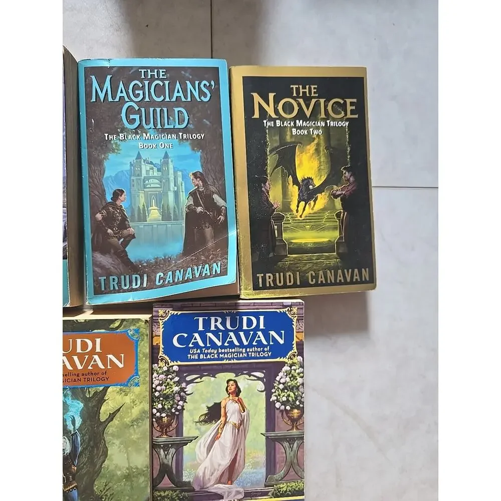 Lot of‎ 5 Vintage Age of the Five Series Vol. 1-5 Trudi Canavan Paperback Books